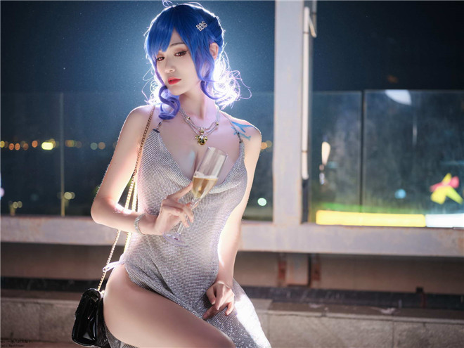 一米八的大梨子24fa,每一张都会让你着迷